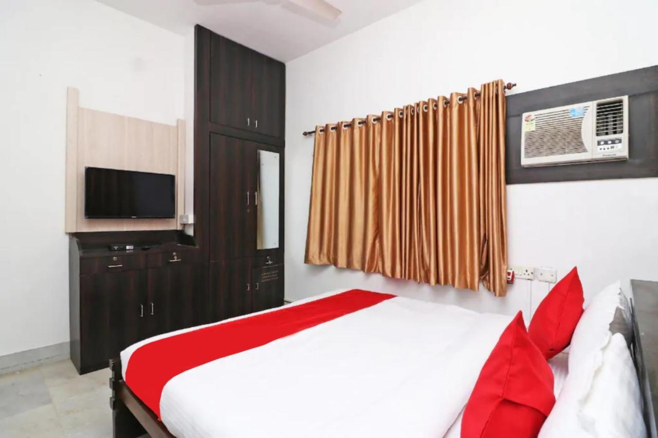 Goroomgo Hotel Manurama Ruby Kolkata Exterior photo