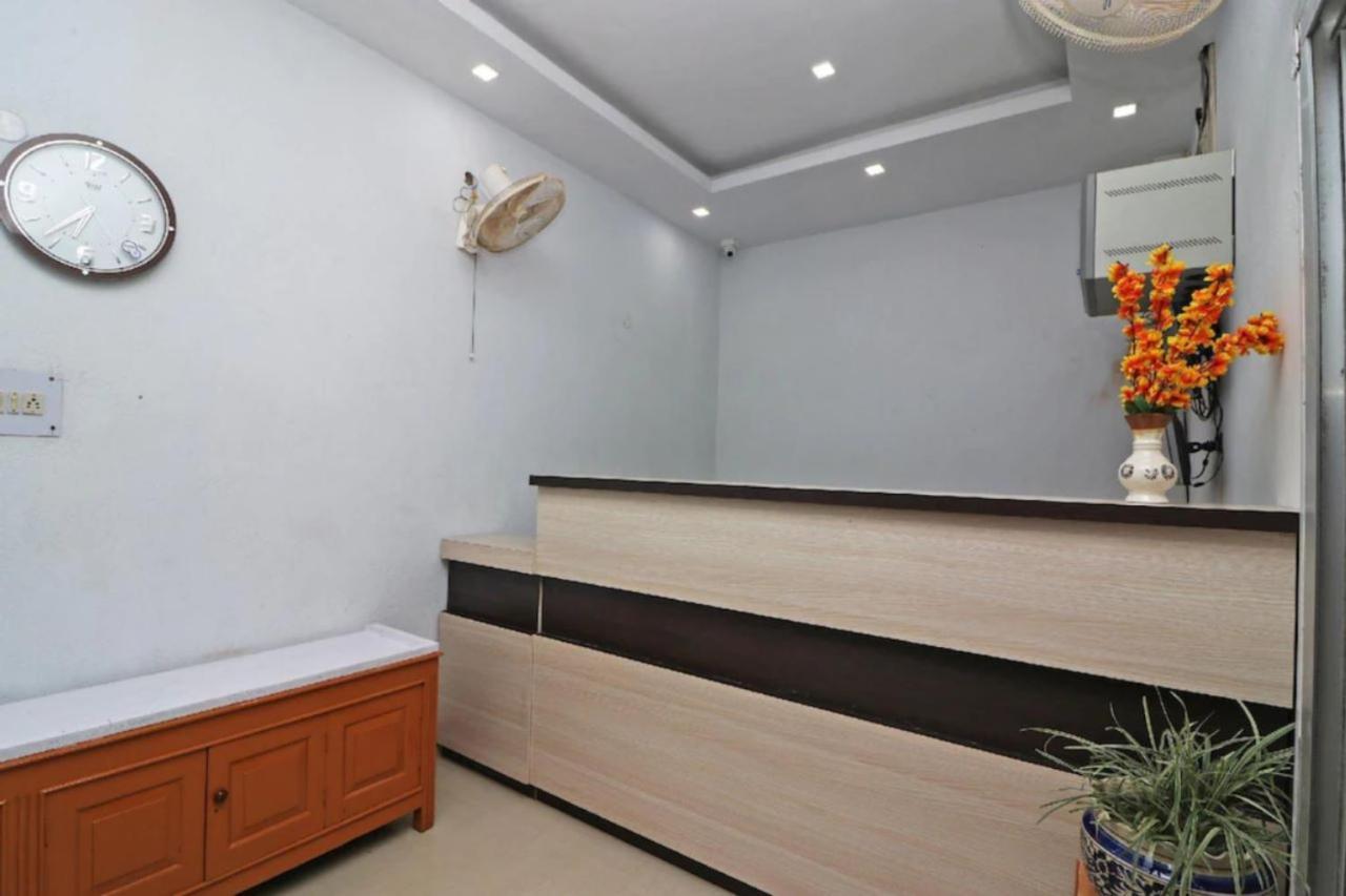 Goroomgo Hotel Manurama Ruby Kolkata Exterior photo